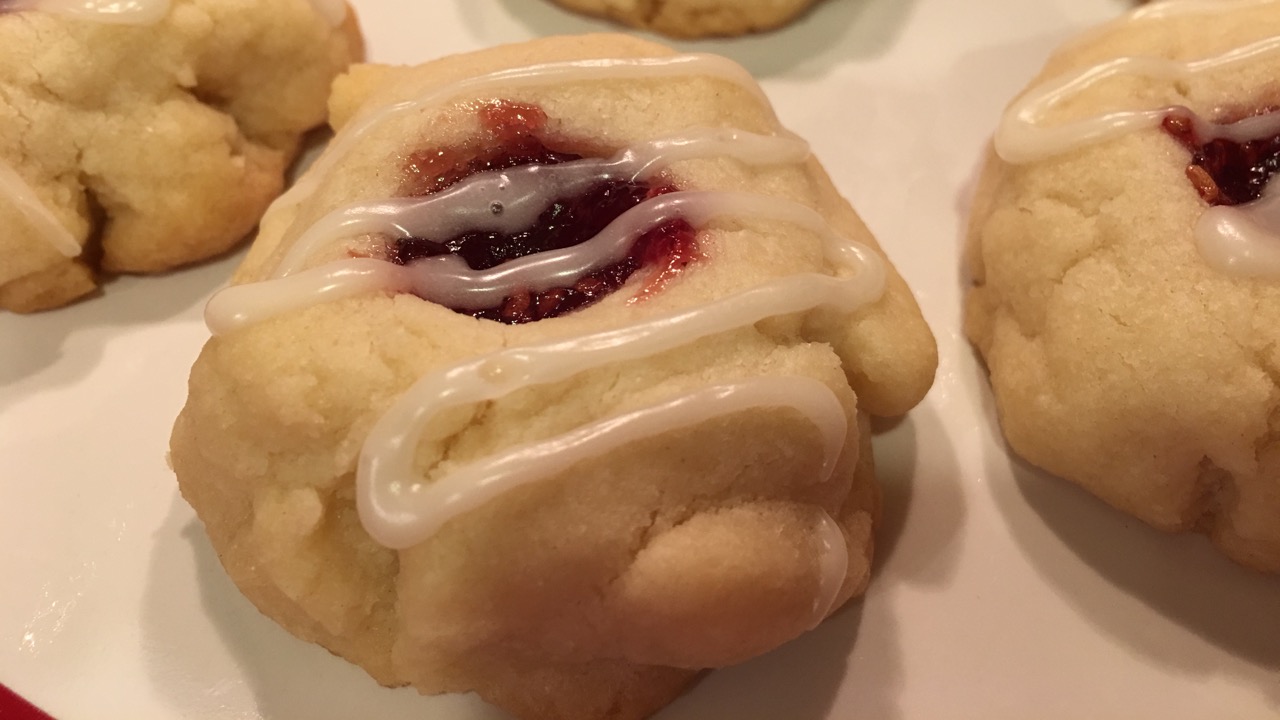 Raspberry Almond Shortbread Thumbprint Cookies