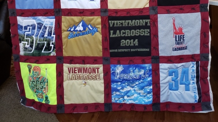 A T-Shirt Quilt for Christmas